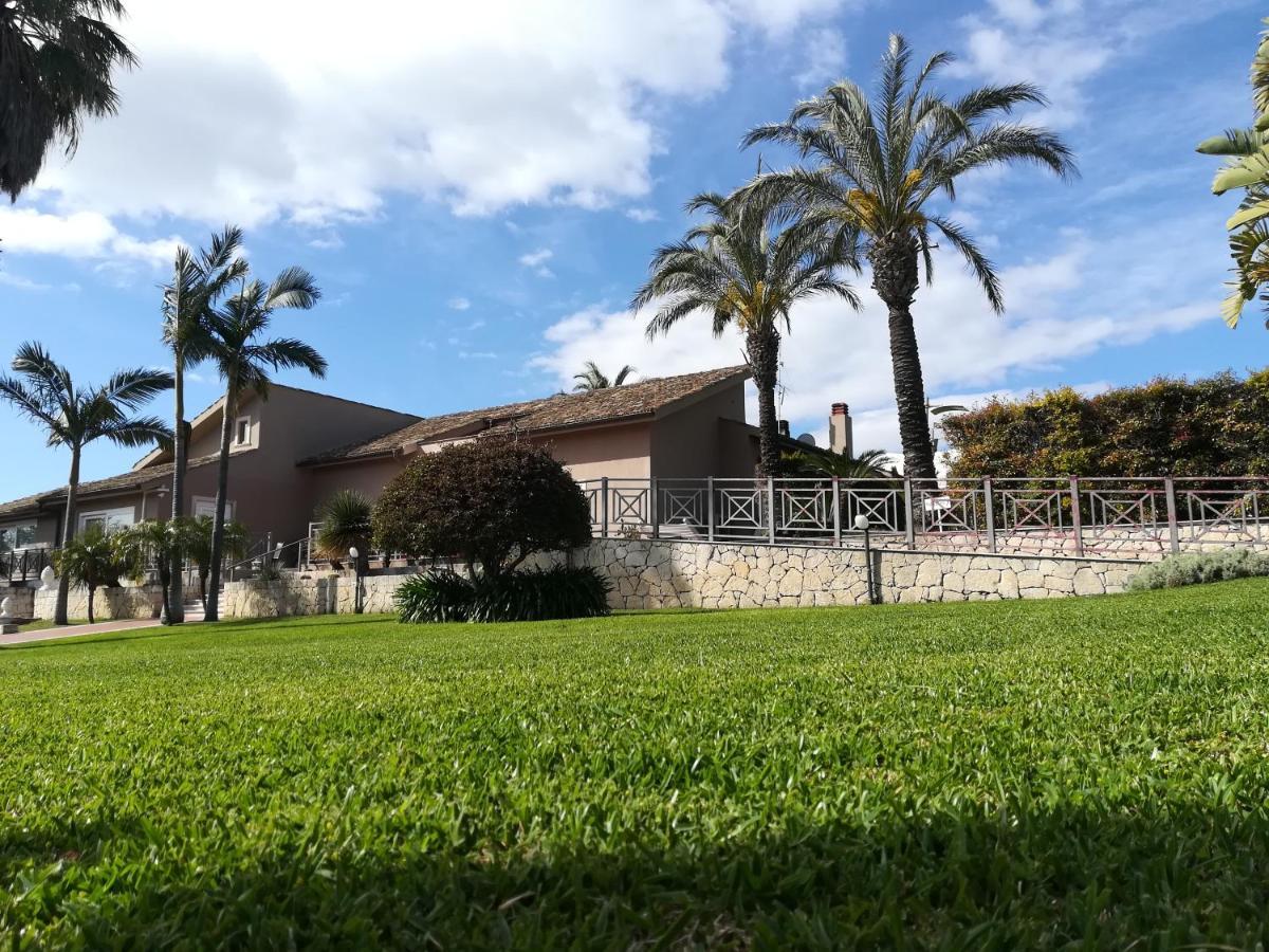 Hotel La Cavalera Augusta Exterior foto